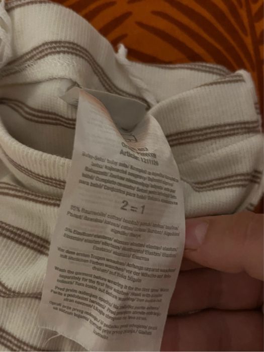 Pantalonași unisex, mărimea 56.Din Kik.