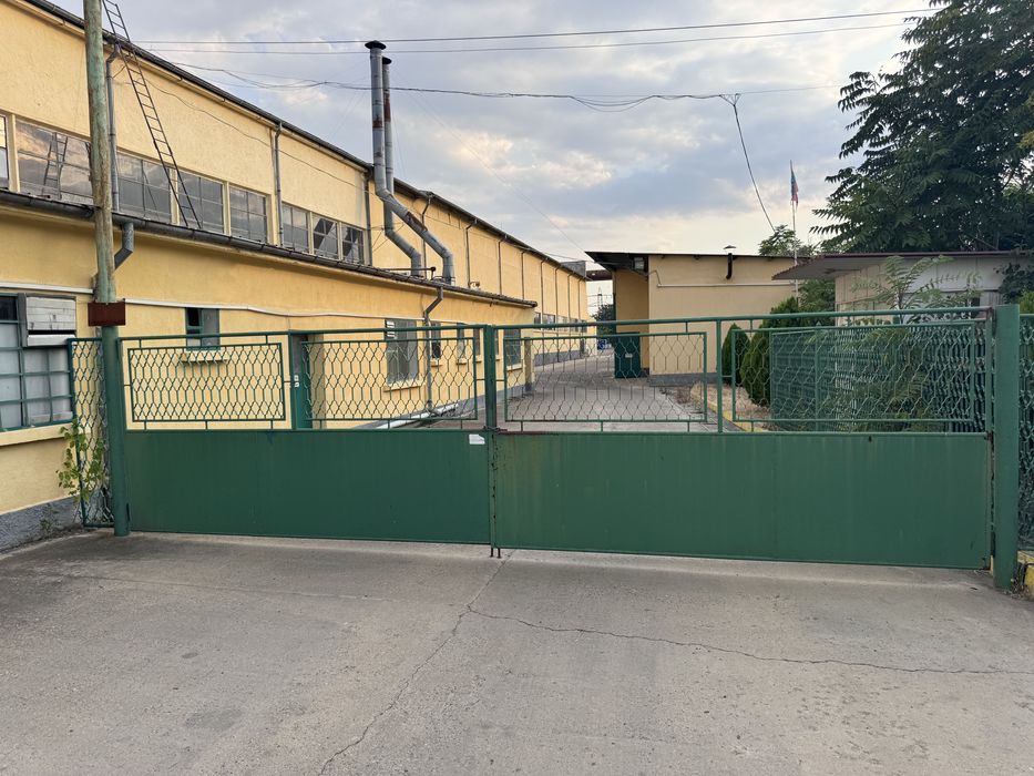 Продава се Промишлена сграда в Гурково - 3599 кв.м за 1001 €/кв.м - Снимка #4