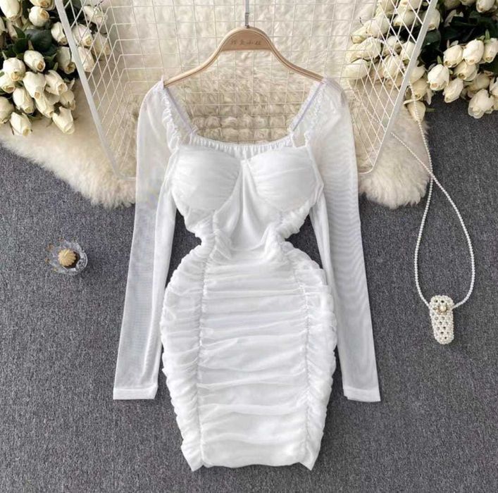 Новые платья белые и черные