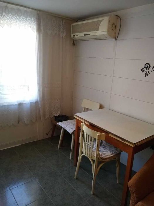 Дава се под наем Едностаен апартамент в Бургас, Лазур - 40 кв.м за 125 € - Снимка #1