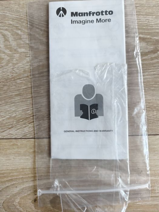 Vând trepied foto Manfrotto befree fibră carbon