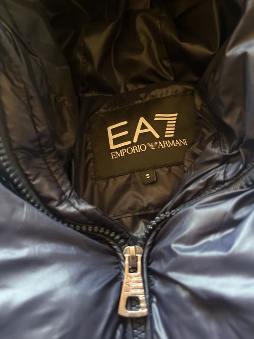 Geaca Emporio Armani,noua cu eticheta,10/10!