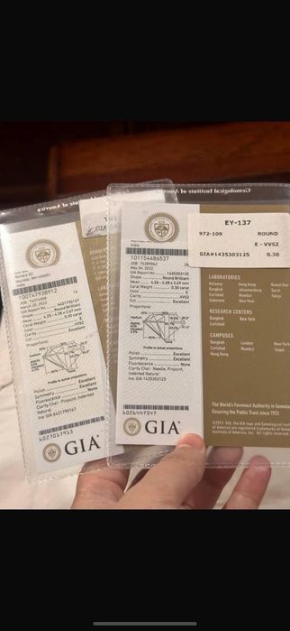 Брилиант 750 
БЦериллиант: 5.47 карат.
Грамм: 28 гр / 750 проба