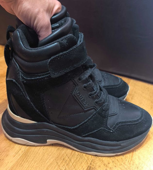 Дамски маратонки GUESS