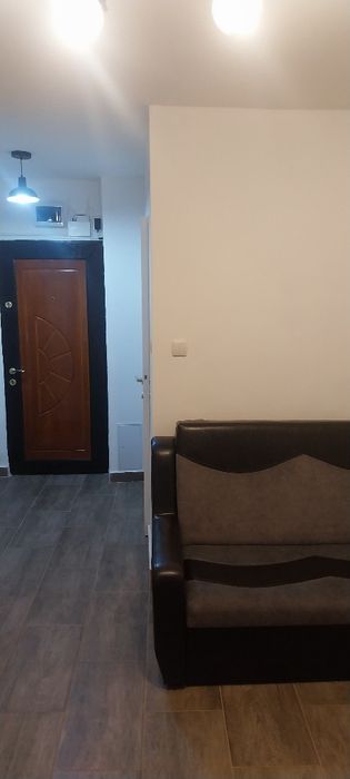 Închiriez garsoniera zona Rogerius