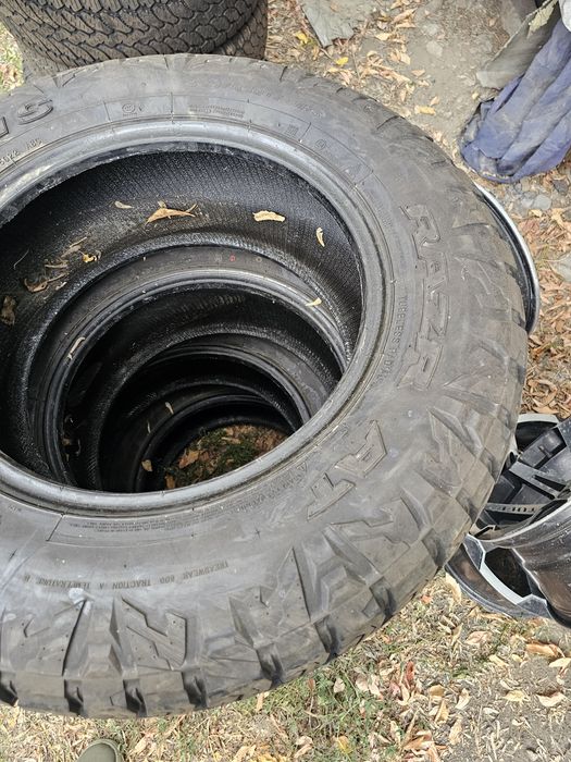Шины Maxxis Razr AT