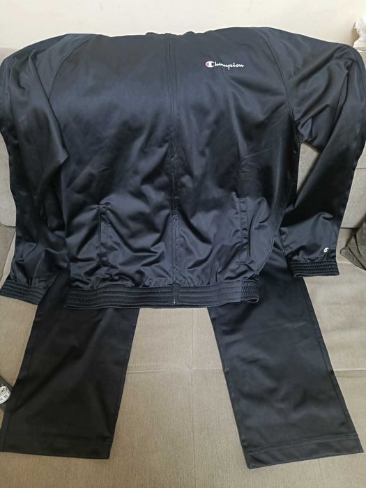 Спортен екип Champion