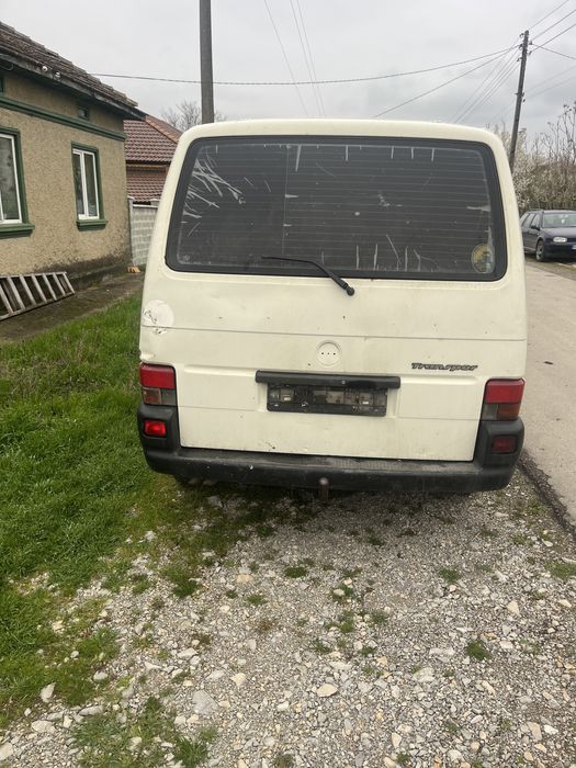 Т4 2,4 дизел 78 кс на части или цял