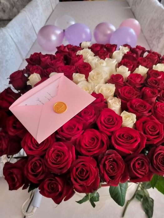 Ночью дарили, 101 роза буква Ж