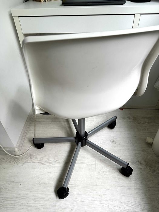 Scaun Ikea pentru Birou impecabil doar 125 de ron