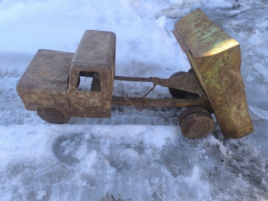 Машина железная из СССР