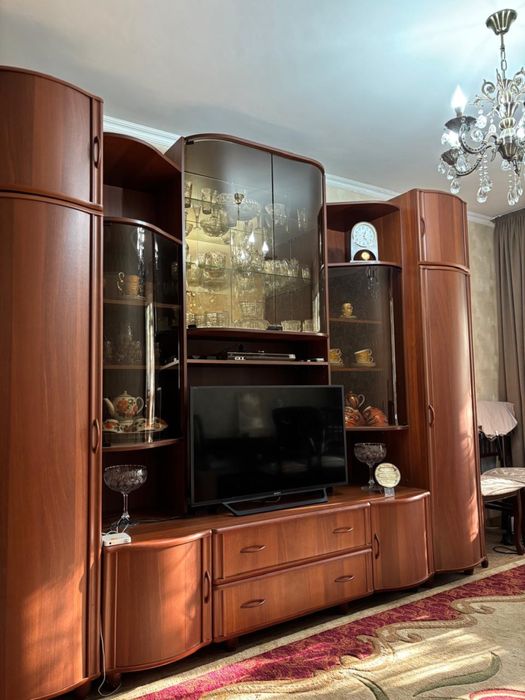 Продаю горку для гостиной