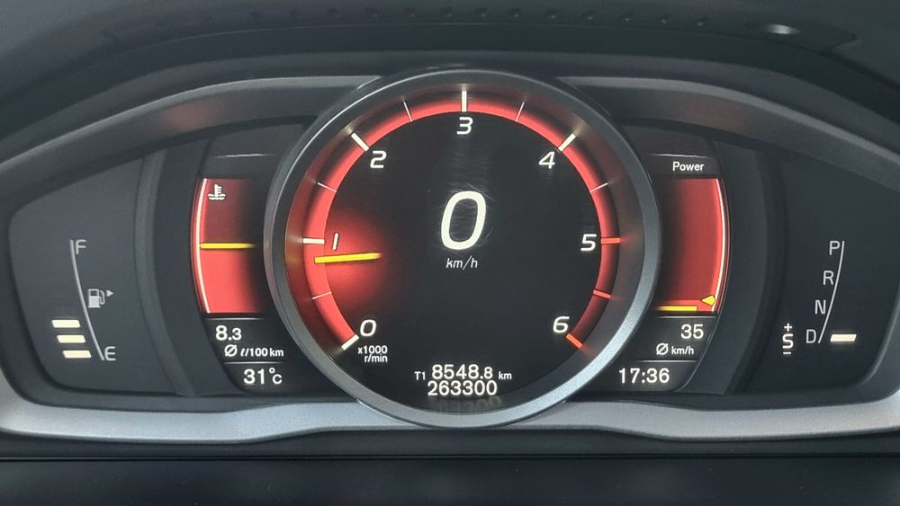 Volvo XC60 - 181 CP - D4 - 2015 - 2WD - Automat