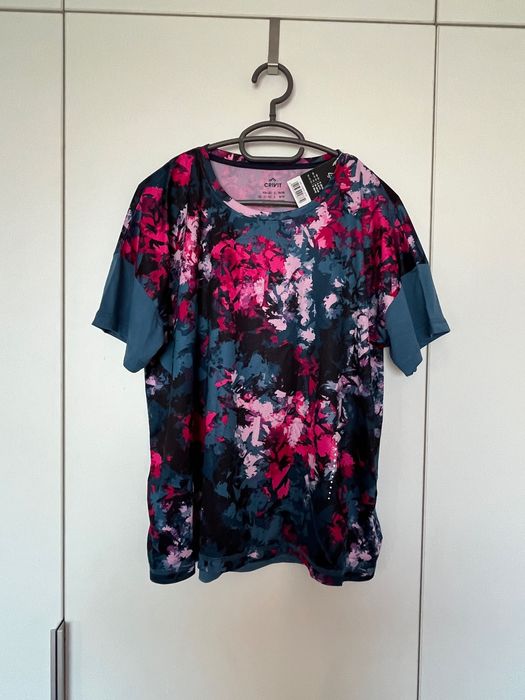 Нови дамски спортни дрехи