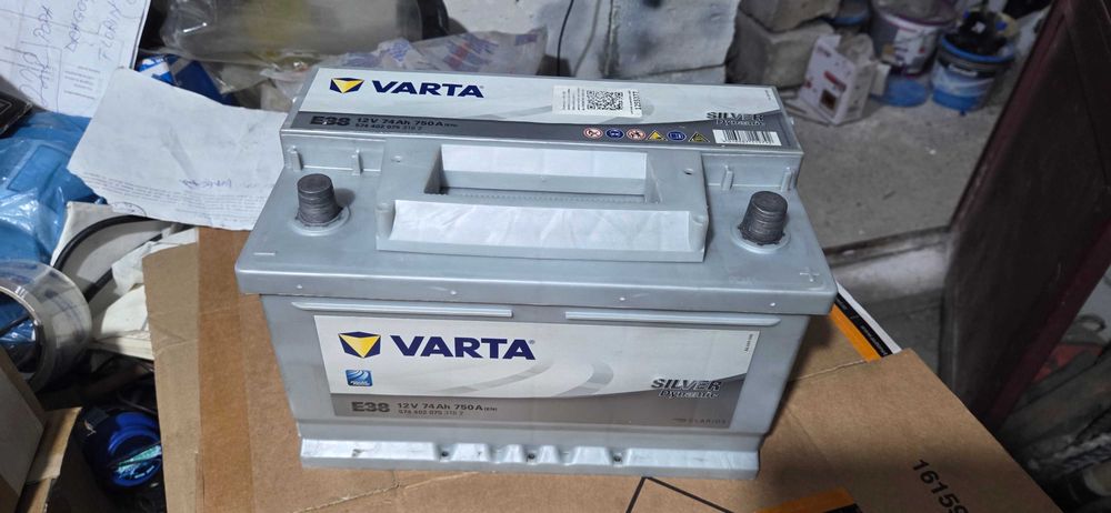 Baterie / acumulator auto varta silver dynamic e38 12V 74a/750ah/