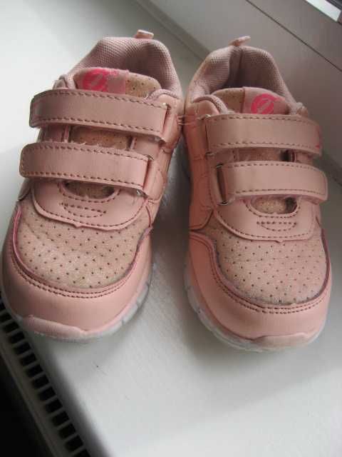 пантофи за дома или градина , сандалки