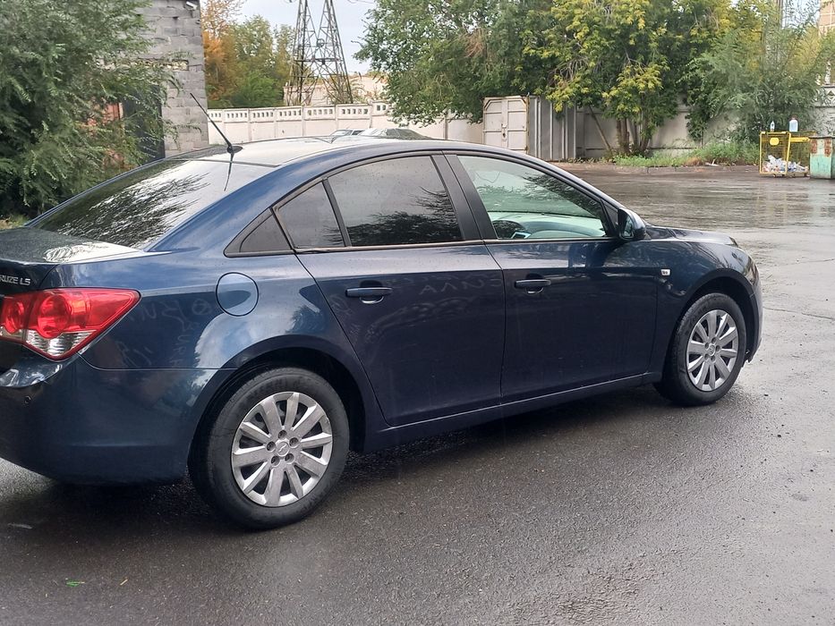Шевроле круз 2009 года