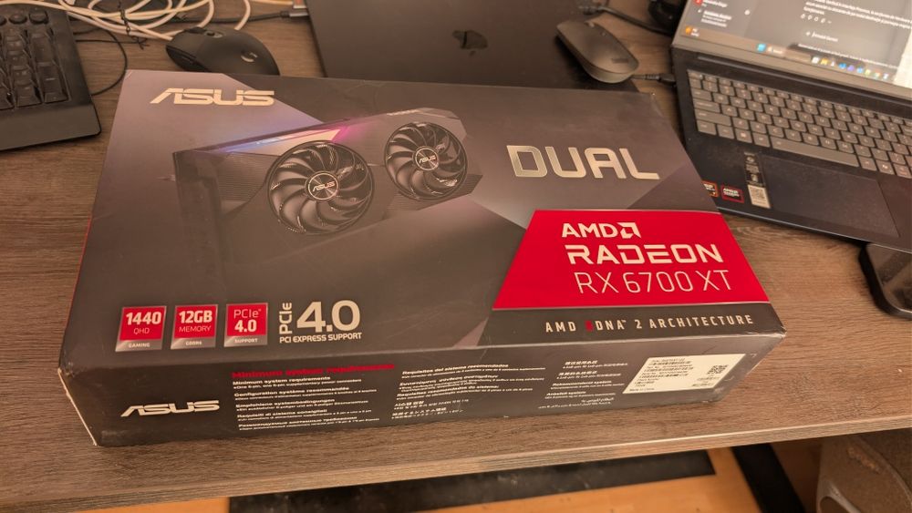 Placă video ASUS Dual AMD Radeon RX 6700 XT