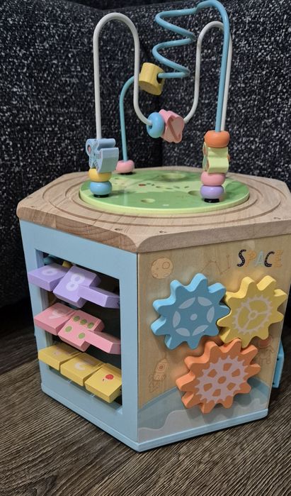 Jucarie din lem Cub Montessori  14 moduri de joaca