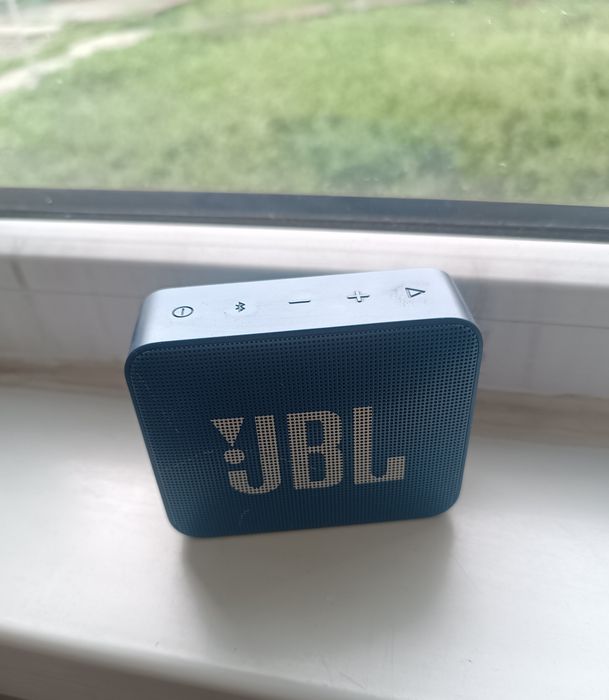 Портативная колонка JBL
