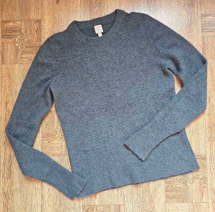 Тёплый свитер. Размер М 44-46