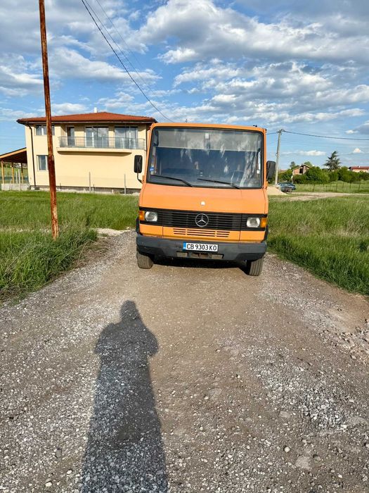 Mercedes Benz 811 канало почистващ