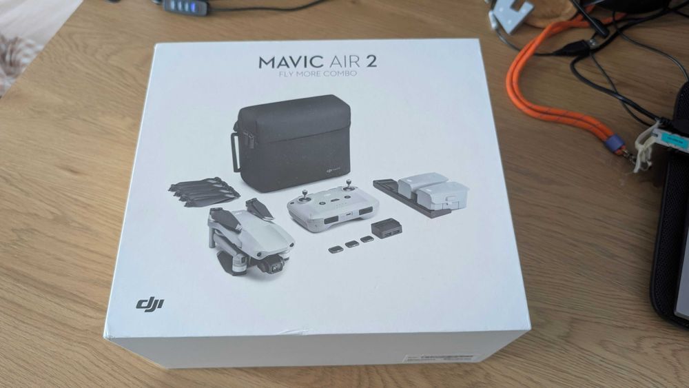 Drona DJI Mavic Air 2 Fly More Combo