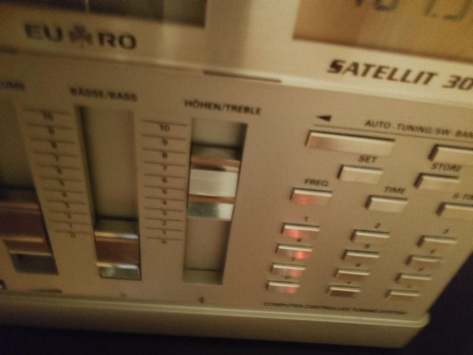 GRUNDIG Satellit 300