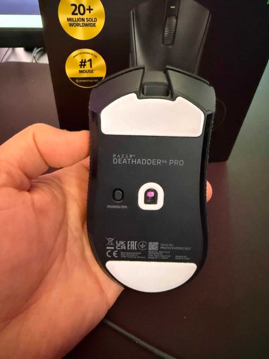 Vand Razer Deathadder V4 PRO