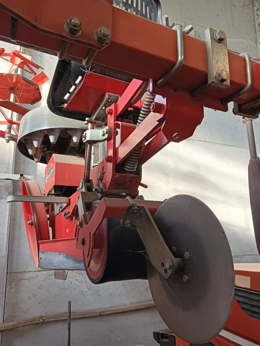 Plantatoare Checchi&Magli