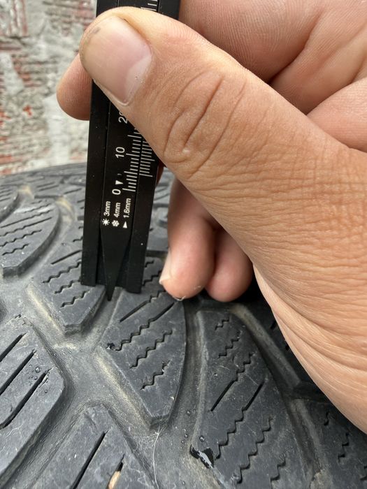 Зимни гуми 225/50r17 BRIDGESTONE РЪНФЛАД