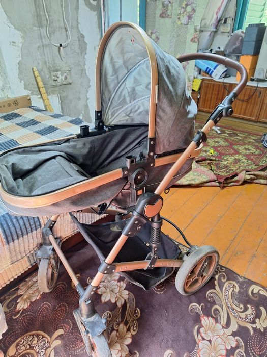 Продам коляску в