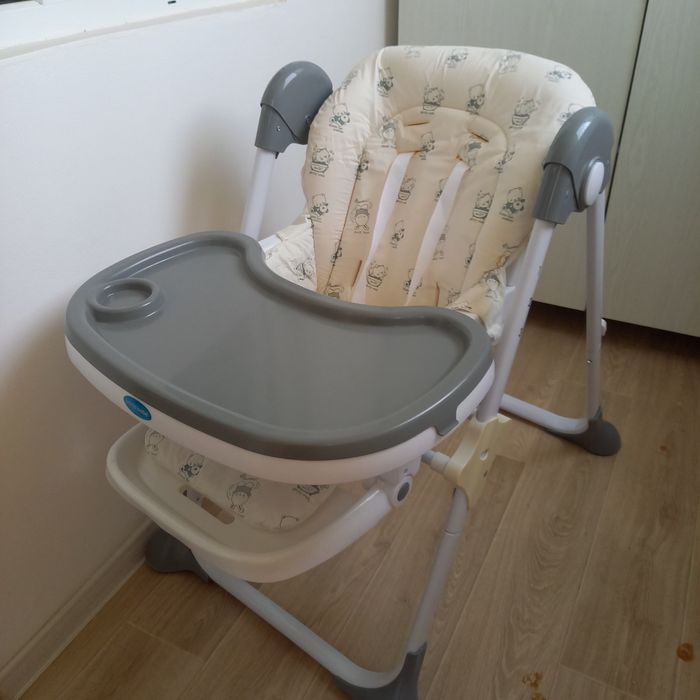 Детский стульчик. Детский стол для кормления