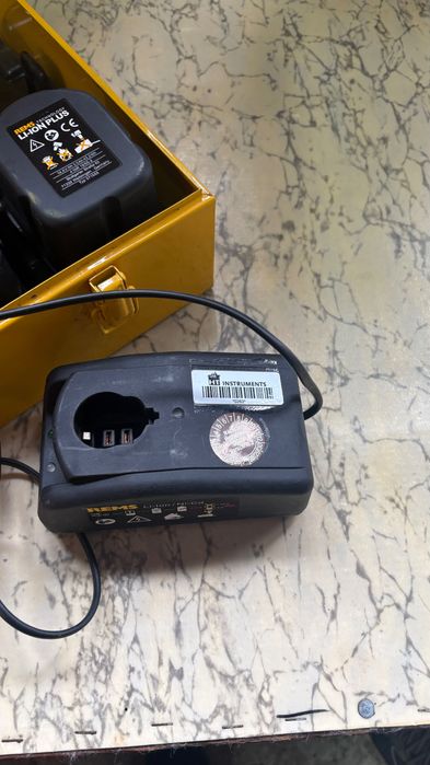 Rems акумулаторна преса