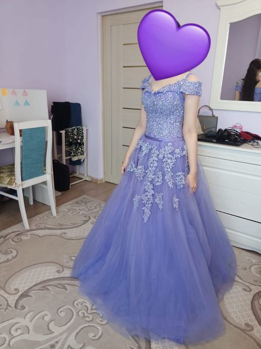 Платье на праздничный вечер  для девушек