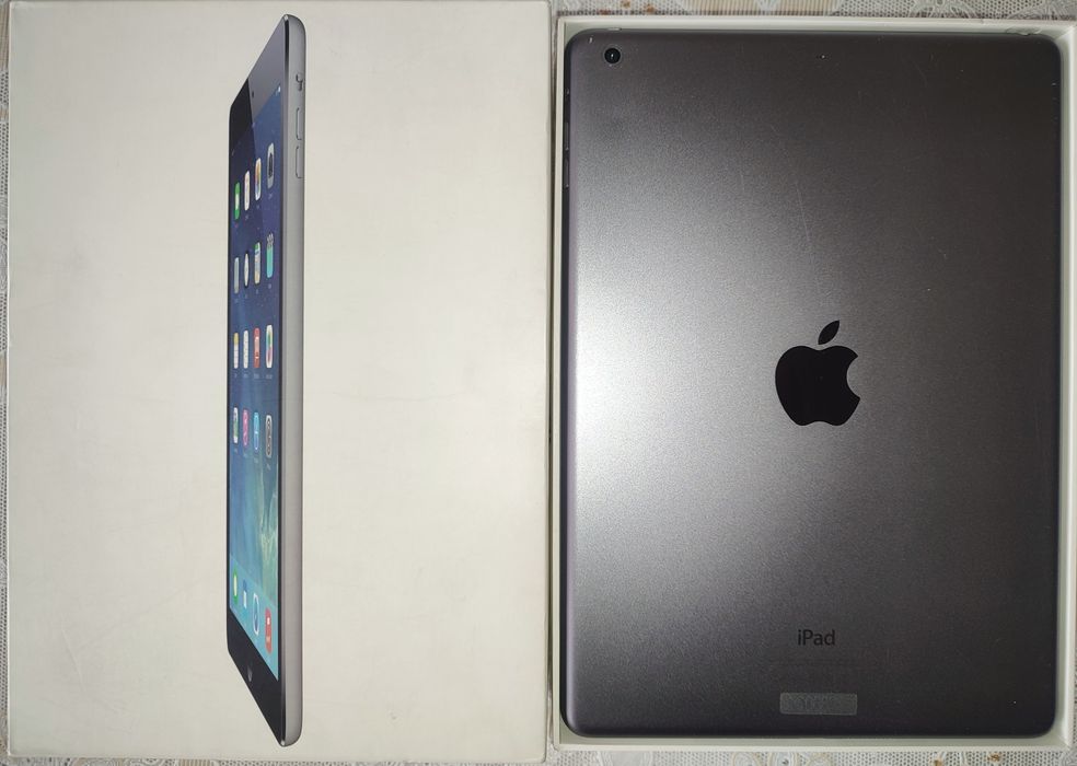 iPad Air, Space Gray