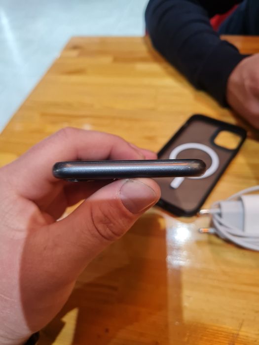 iPhone 11  Хорошш!!!