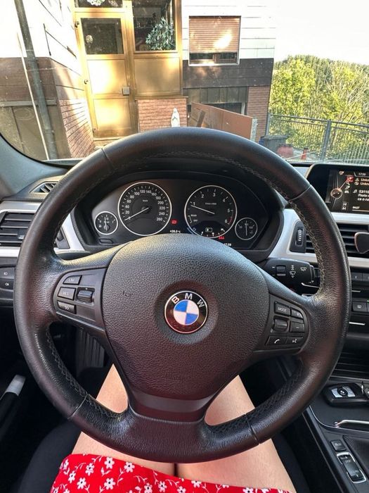 Bmw 318 D 04/2017 impecabil (vand sau schimb cu suv)