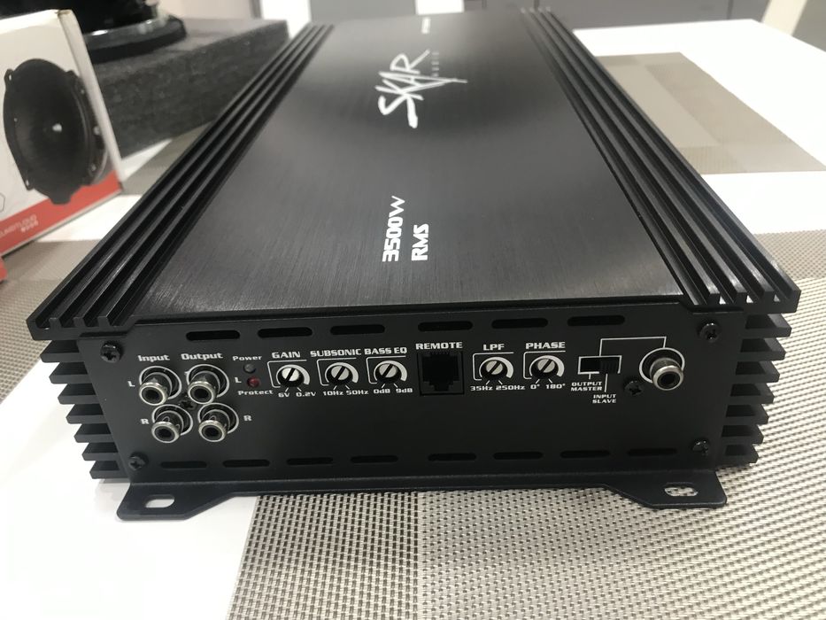 2 başi , 2 inalte , amplificor + cabluri import SUA , Marca Skar