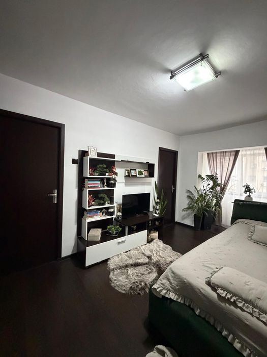 Vand garsoniera urgent!!!