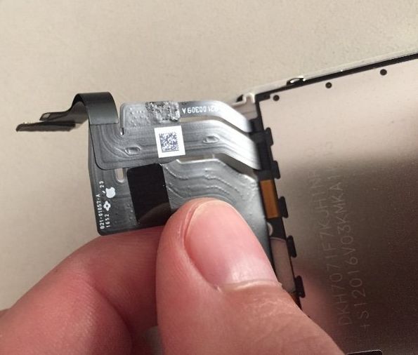 Оригинален дисплей за Iphone 7 само стъклото е спукано