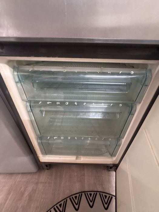 Холодильник Elextrolux 2м