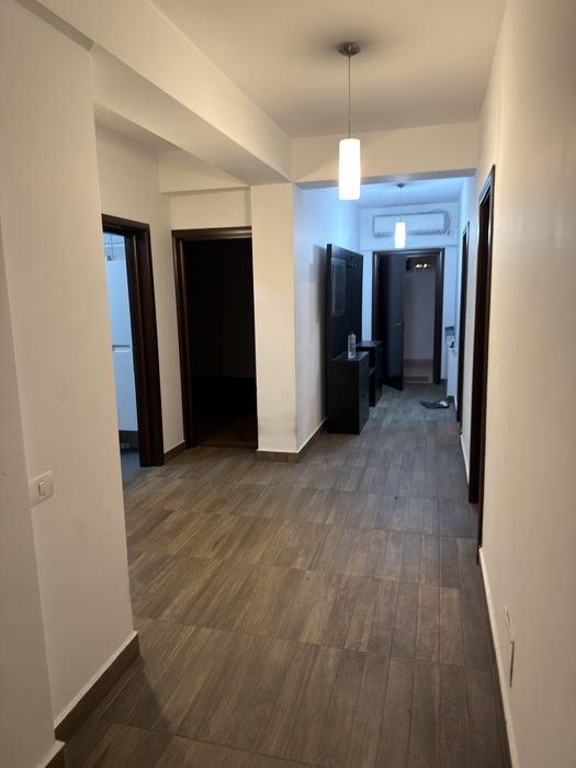 Inchiriere apartament 5 camere