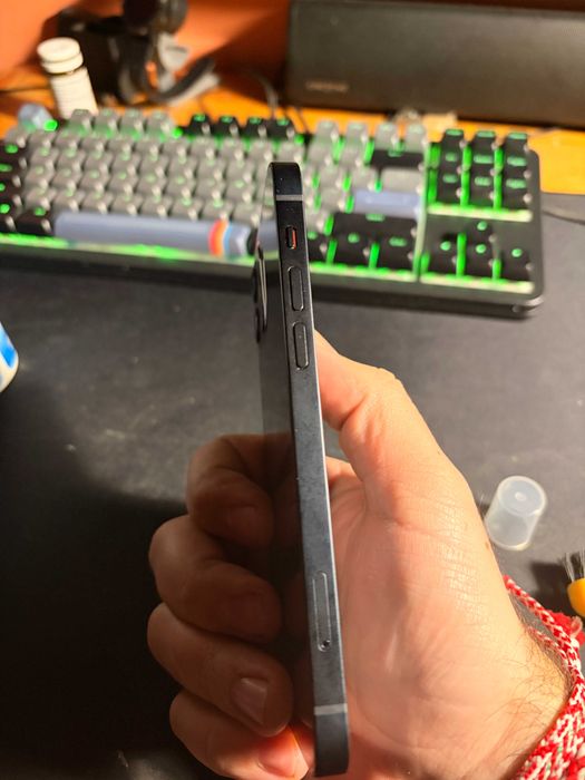 iPhone 12 Black 64GB