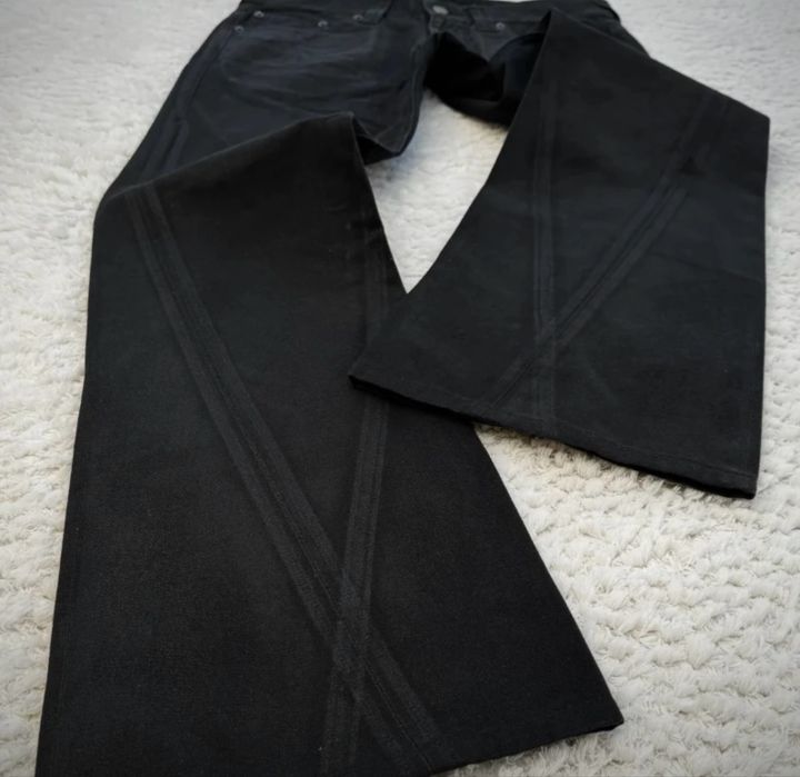 Расклешенные джинсы унисекс