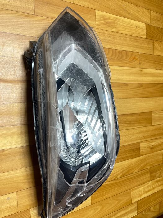 Фара chevrolet onix правая