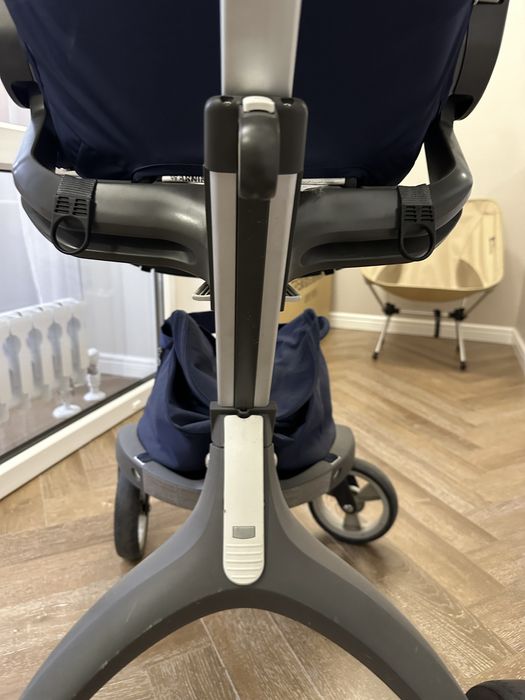 Продам коляску STOKE Xplory