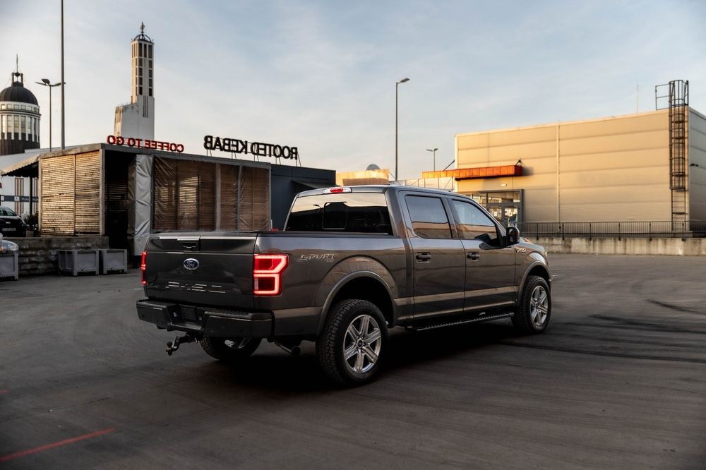 FORD F150 Lariat