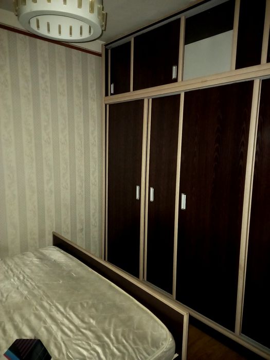 Продаётся 3-х комн-я квар-ра на Эшангузаре. Эшонгузарда квартира 3хона