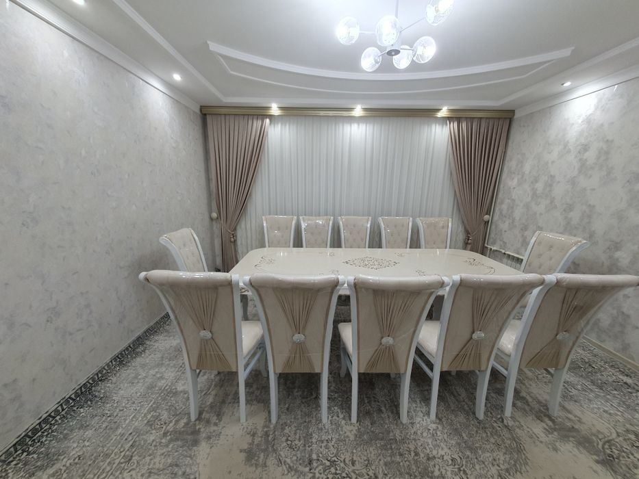 Stol stullar mehmonxonaga yongoqdan